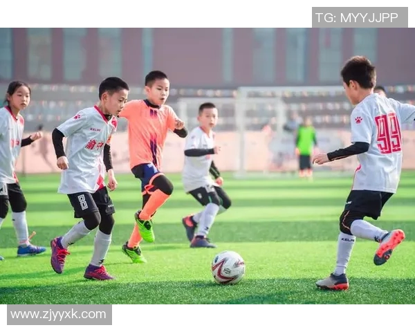 中乌足球比赛精彩回放全程录像分享与精彩瞬间解析 中乌足球比赛精彩回放全程录像分享与精彩瞬间解析